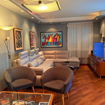 Blue Stella Luxury Apartment สปลิท ภายนอก รูปภาพ