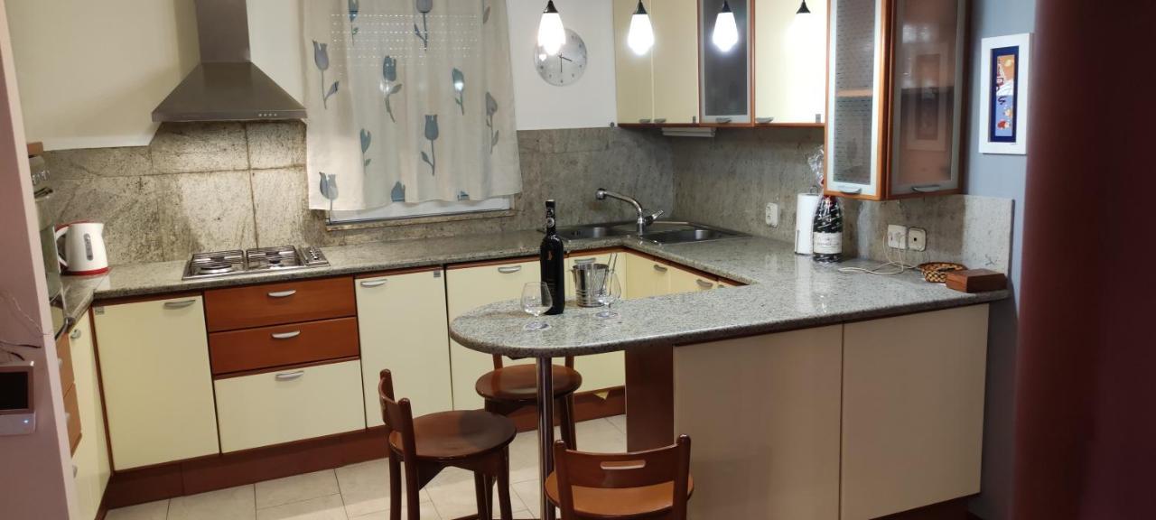 Blue Stella Luxury Apartment สปลิท ภายนอก รูปภาพ