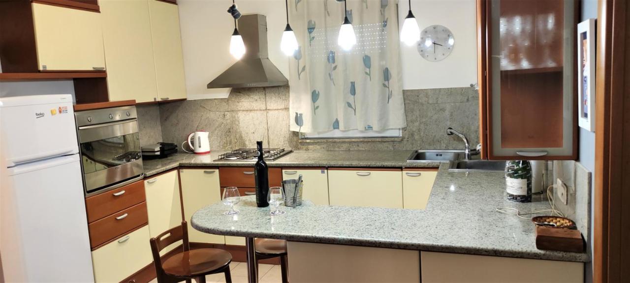 Blue Stella Luxury Apartment สปลิท ภายนอก รูปภาพ