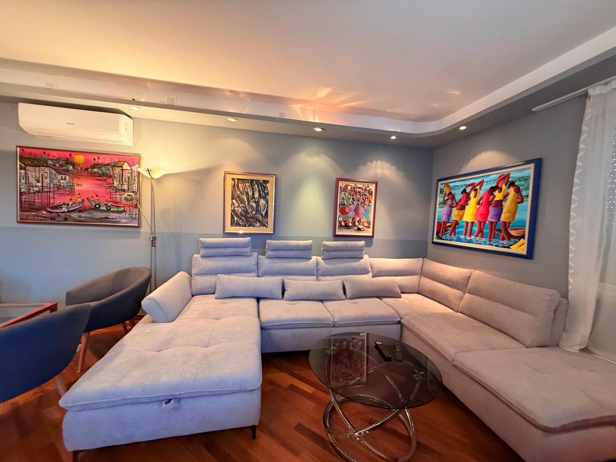 Blue Stella Luxury Apartment สปลิท ภายนอก รูปภาพ